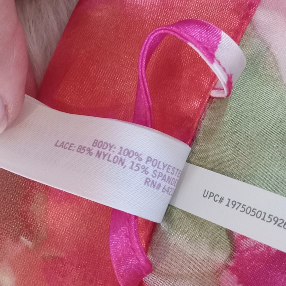 Lilac & London - Beautiful Soft & Cozy Robe - Picture 8 of 9